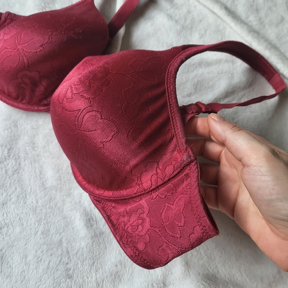 Vanity Fair bra red under wire size 38C - Picture 2 of 10